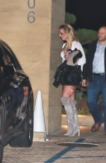 BRITNEY SPEARS Leaves Her Home 12/07/2016