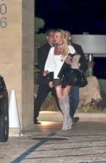 BRITNEY SPEARS Leaves Her Home 12/07/2016