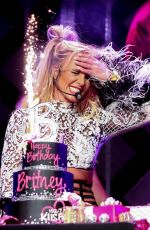 BRITNEY SPEARS Performs at 102.7 Kiis FM’s Jingle Ball 2016 in Los Angeles 12/02/2016