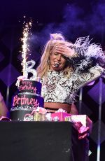 BRITNEY SPEARS Performs at 102.7 Kiis FM’s Jingle Ball 2016 in Los Angeles 12/02/2016