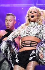 BRITNEY SPEARS Performs at 102.7 Kiis FM’s Jingle Ball 2016 in Los Angeles 12/02/2016