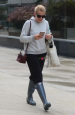 BUSY PHILIPPS Out and About in Los Angeles 12/16/2016