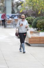 BUSY PHILIPPS Out and About in Los Angeles 12/16/2016