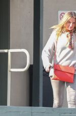 CAMERON DIAZ Out for Lunch in Studio City 12/05/2016