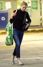 CAMERON DIAZ Shopping at Whole Foods in Los Angeles 12/29/ 2016