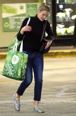CAMERON DIAZ Shopping at Whole Foods in Los Angeles 12/29/ 2016