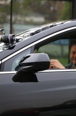 CHELSEA HANDLER and Blake Shelton on the Set of 