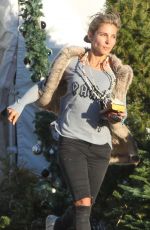 ELSA PATAKY Shopping Christmas Tree in Malibu 12/08/2016