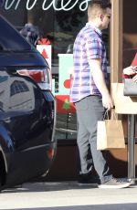 EMMA ROBERTS Buy a Cupcakes at Sprinkles in Beverly Hills 12/15/2016