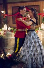 ERIN KRAKOW - When Calls the Heart Christmas Promos