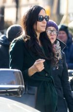 FAMKE JANSSEN on the Set of 