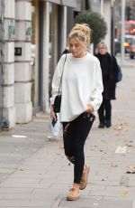 FRANKIE GAFF Out for Shoping in Chelsea 12/23/2016