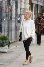FRANKIE GAFF Out for Shoping in Chelsea 12/23/2016