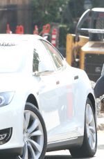 GOLDIE HAWN Out and About in Pacific Palisades 12/12/2016