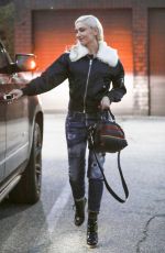 GWEN STEFANI Out Shopping in Beverly Hills 12/08/2016