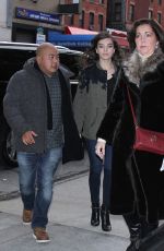 HAILEE STEINFELD Leaves 
