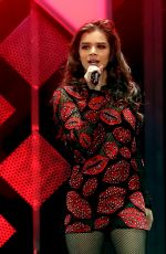 HAILEE STEINFELD Performs at 101.3 kdwb