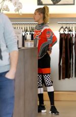 HAILEY BALDWIN Shopping in Beverly Hills 12/07/2016