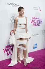 HALSEY at Billboard Women in Music 2016 in New York 12/09/2016