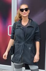 HANNAH DAVIS Out and About in New York 12/07/2016
