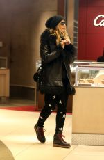 HEIDI KLUM Shopping in Aspen 12/22/2016