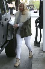 IGGY AZALEA at a Gas Station in Calabasas 10/12/2016