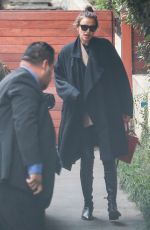 IRINA SHAYK Leaves Bradley Cooper