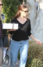 JENNIEFR GARNER Shopping at Line and Moon Juice in West Hollywood 12/05/2016