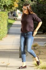 JENNIFER GARNER Out and About in Los Angeles 12/06/2016