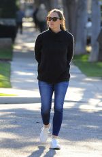 JENNIFER GARNER Out and About in Pacific Palisades 12/01/2016