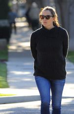 JENNIFER GARNER Out and About in Pacific Palisades 12/01/2016