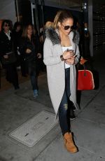 JENNIFER LOPEZ Shopping in Beverly Hills 12/22/2016