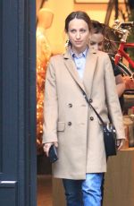 JENNIFER MEYER Shopping at Shinola in Hollywood 12/13/2016