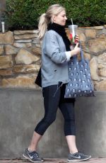 JENNIFER MORRISON in Leggings Out in Los Angeles 12/23/2016
