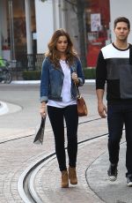 JILLIAN MURRAY Out Shopping in Los Angeles 12/13/2016