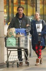 KALEY CUOCO Shopping Grocery in Los Angeles 12/10/2016