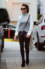 KATE BECKINSALE Shopping at Barney