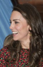 KATE MIDDLETON Out and About in West London 12/19/2016