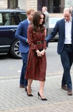 KATE MIDDLETON Out and About in West London 12/19/2016