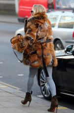 KATE MOSS Out and About in London 11/30/2016