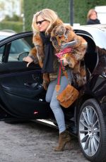 KATE MOSS Out and About in London 11/30/2016