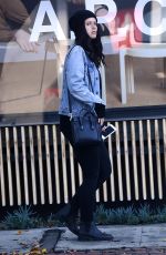 KATHERINE SCHWARZENEGGER Out Shopping in Los Angeles 12/16/2016