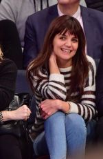 KATIE HOLMES at Cleveland Cavaliers vs New York Knicks Game in New York 12/07/2016