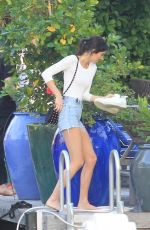 KENDALL JENNER Taking a Boat to a Friends Home in Miami 12/03/2016