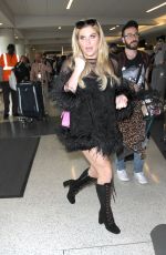 KESHA SEBERT at Los Angeles international Airport 12/08/2016
