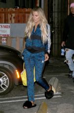 KHLOE KARDASHIAN Leaves a Dance Studio in Los Angeles 12/14/2016