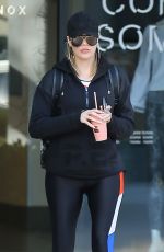 KHLOE KARDASHIAN Leaves a Gym in Los Angeles 12/04/2016