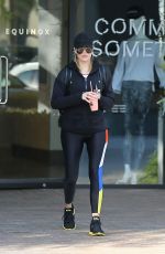 KHLOE KARDASHIAN Leaves a Gym in Los Angeles 12/04/2016