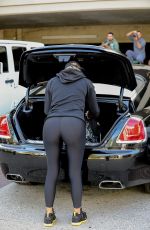 KHLOE KARDASHIAN Leaves a Gym in Los Angeles 12/04/2016