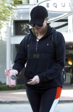 KHLOE KARDASHIAN Leaves a Gym in Los Angeles 12/04/2016
